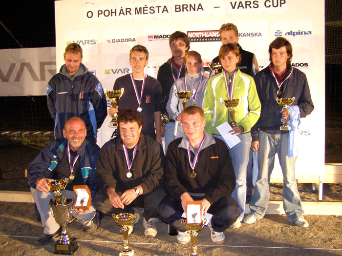 O pohr msta Brna -  2.9.2006. Honza, Roma a Hanka druz, Jarda, Milan a Pavel tet